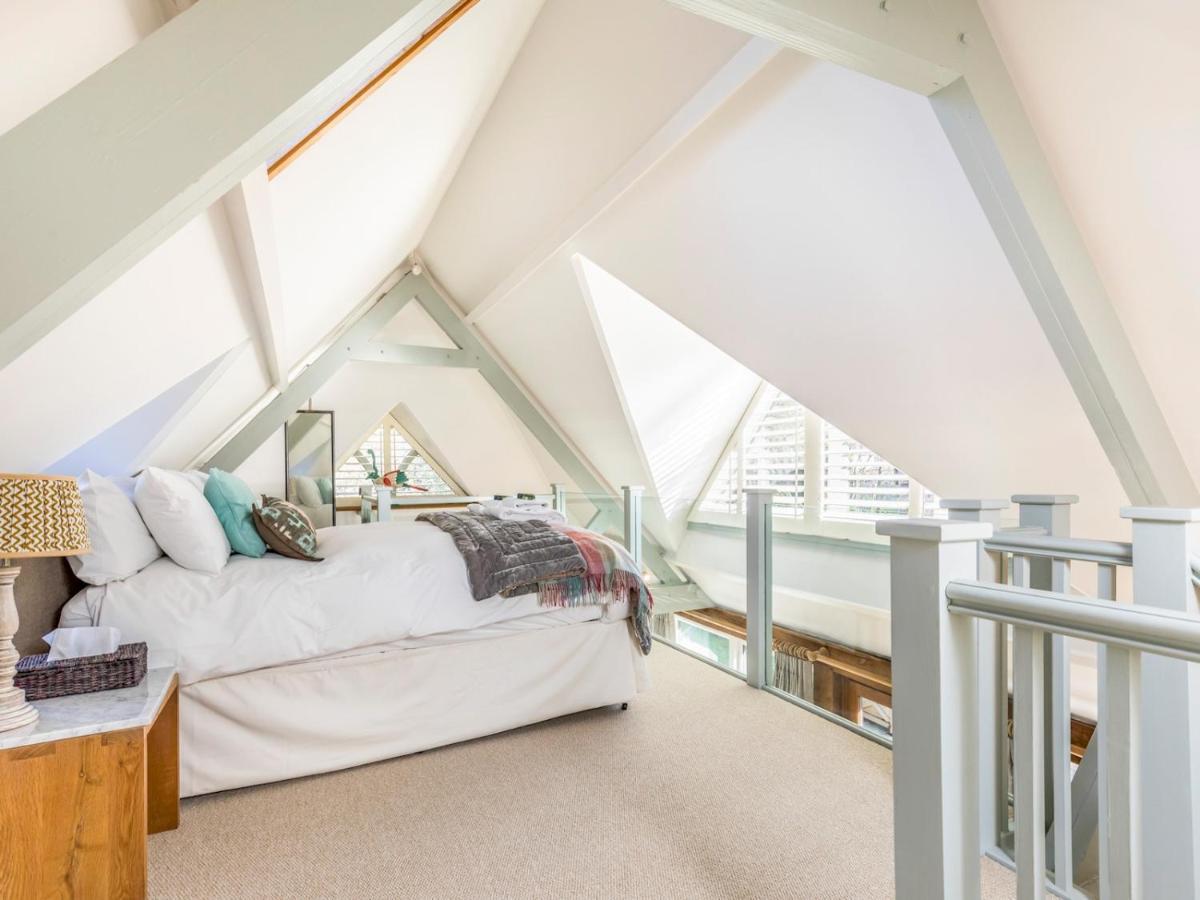 Pass The Keys Peaceful And Beautiful 1 Bedroom Barn Conversion Чичестер Экстерьер фото